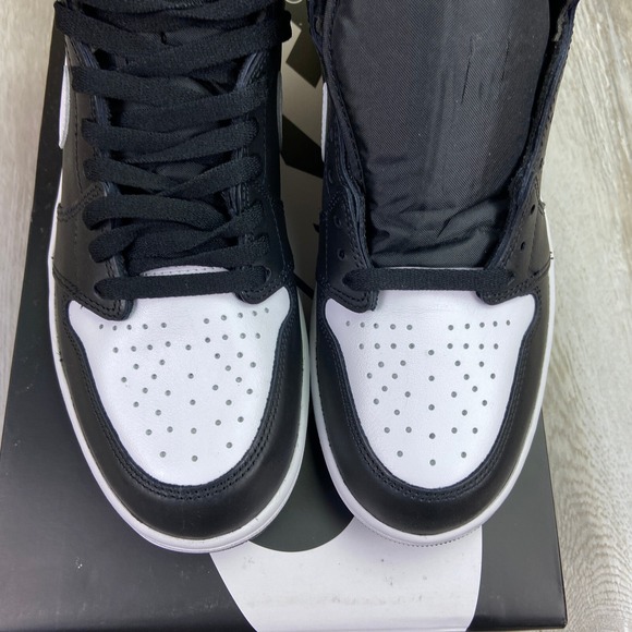Nike Air Jordan 1 Retro High OG Shoes Mens 10.5 Black White Men DZ5485-010 NEW - Picture 6 of 15